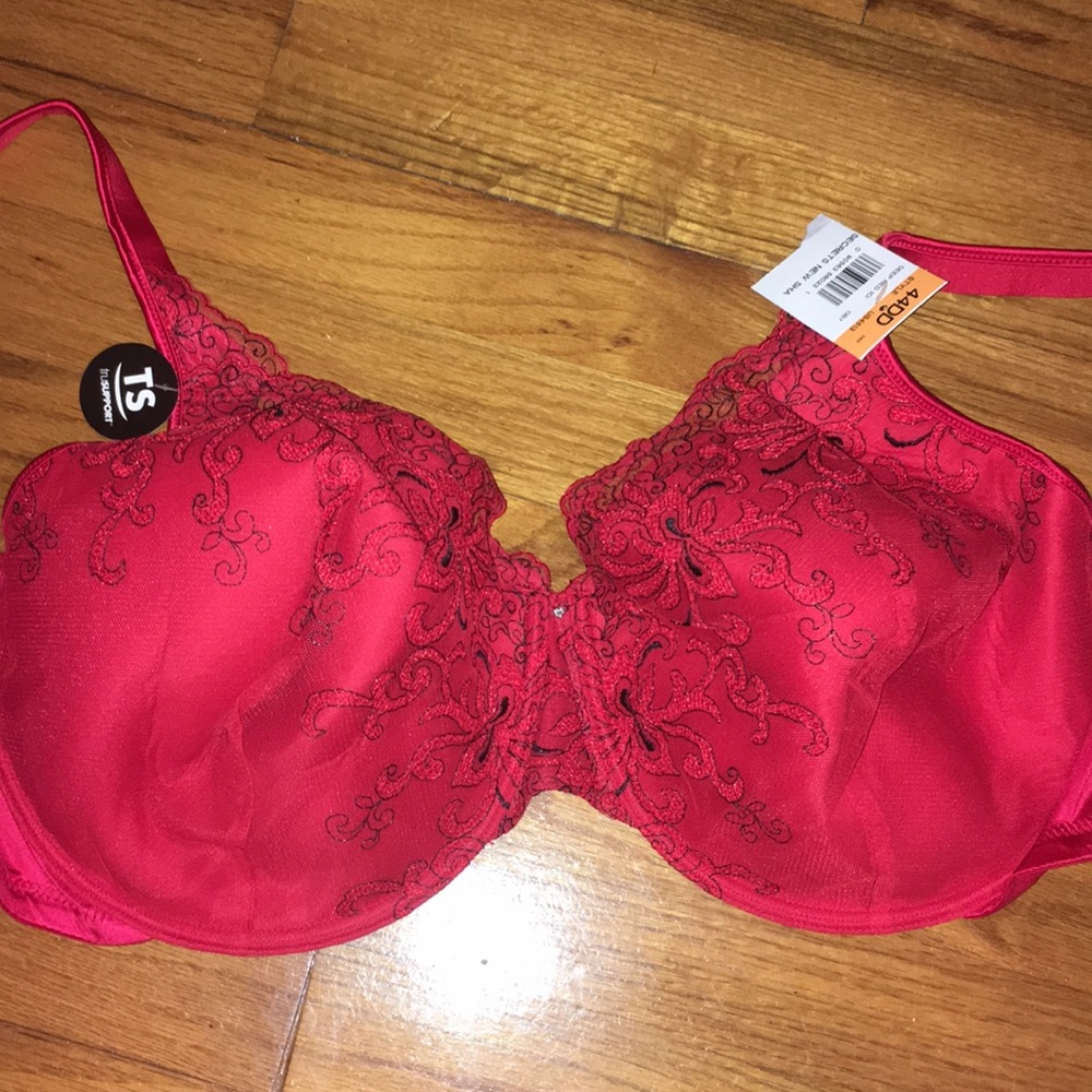 Secrets bra size 44DD